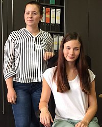 Auszubildende Vanessa Etzrodt (links) und Sarah Weber (rechts)